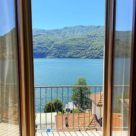 Cristoforis View House Hébergement de vacances Carate Urio